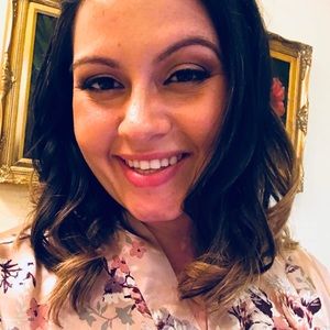 Meet your Posher, Genzi